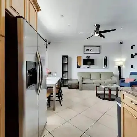 Calm Waters Oasis - Dolphin Watch & Pool Access Villa